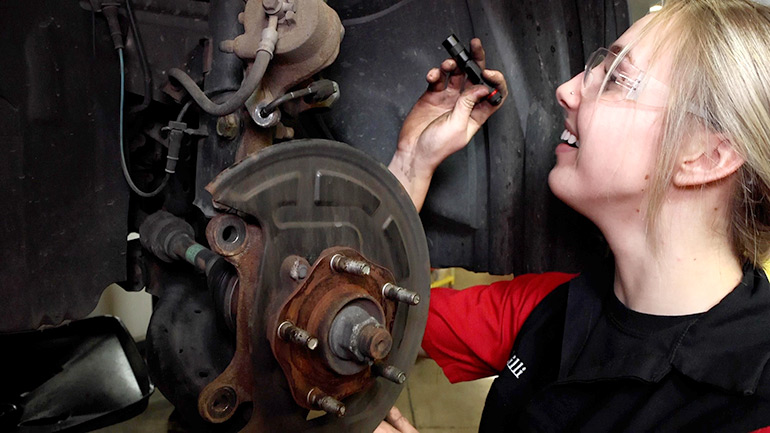 mechanic-01.jpg